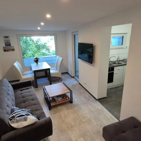 Rosengarten 3-zimmer-wohnung-4 Betten-mainz *