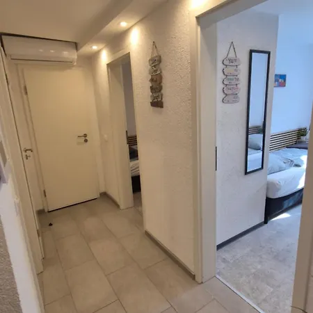 Appartement Rosengarten 3-zimmer-wohnung-4 Betten-mainz